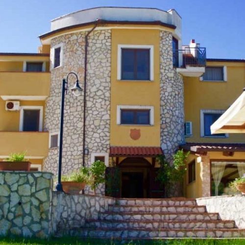 hotel-borgo-antico-cilento-1920x795